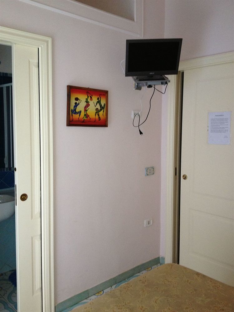 Room Elia Neapol Zewnętrze zdjęcie